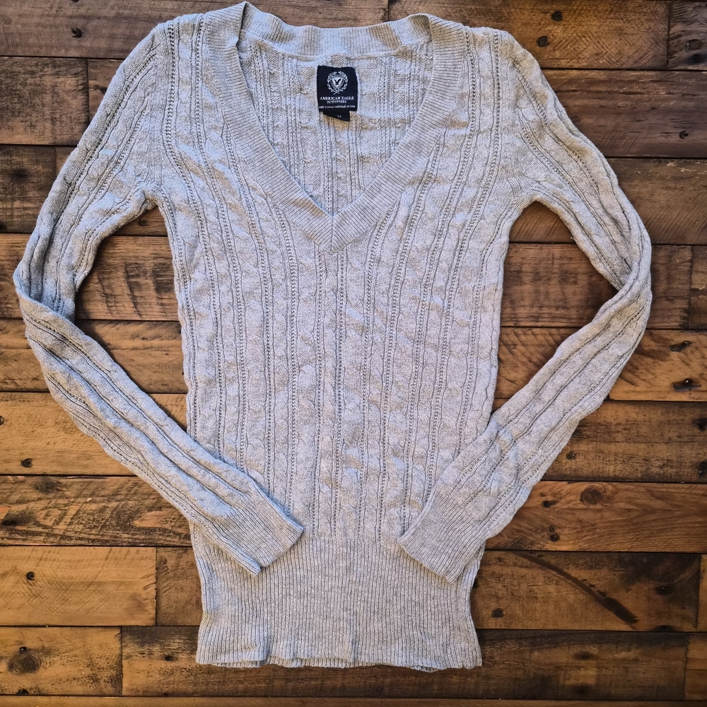 Y2K American Eagle Gray Cable Knit Sweater V-Neck Pullover Bella Swan Aesthetic